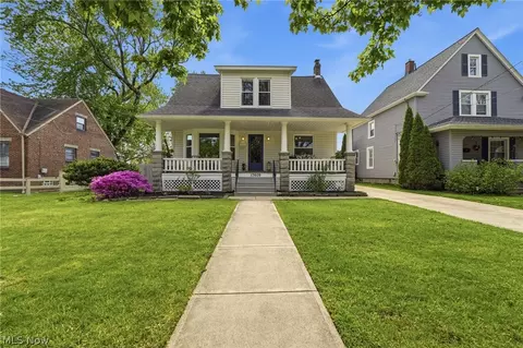 17609 Larchwood Ave, Cleveland, OH 44135