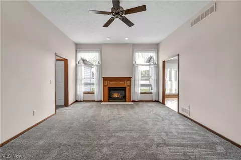 Living - 134 Stonehedge Dr, Elyria, OH 44035 photo 6 of 6