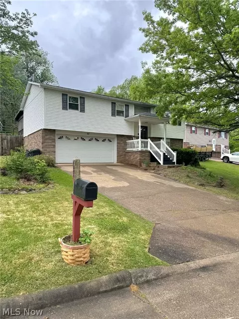 67 Suzanne St, Washington, WV 26181