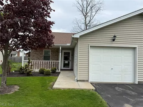 5820 Callaway Cir, Austintown, OH 44515