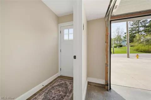 Entry Way - 1411 Bridge St, Ashtabula, OH 44004 photo 6 of 6