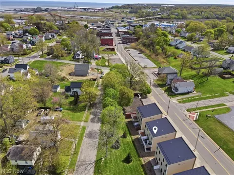 View/Area - 1411 Bridge St, Ashtabula, OH 44004 photo 1 of 3