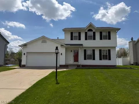 5137 Pine Shadow Ct, Mineral Ridge, OH 44440