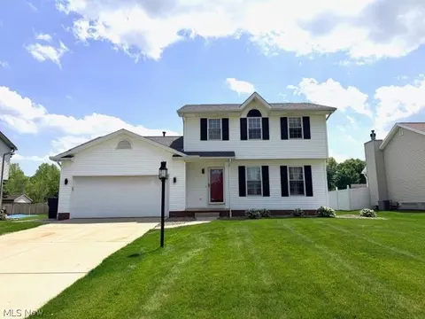 5137 Pine Shadow Ct, Mineral Ridge, OH 44440