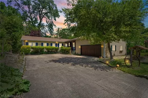 22486 Macbeth Ave, Fairview Park, OH 44126