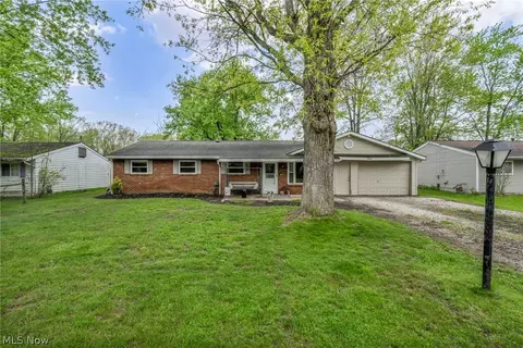 3665 Elmhurst Ct, Kent, OH 44240