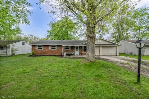 3665 Elmhurst Ct, Kent, OH 44240