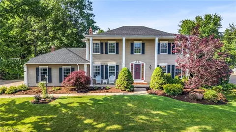 3886 Boxelder Dr, Brecksville, OH 44141