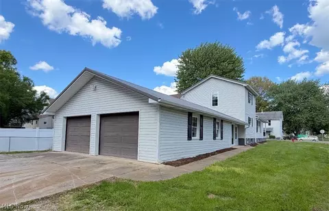 2236 Main St, Midvale, OH 44653 photo 2