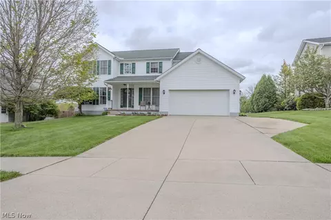 1009 Brittingham Dr, Ravenna, OH 44266