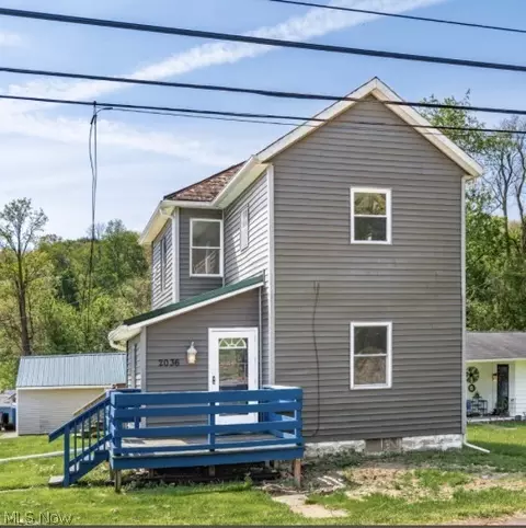 2036 Ridge Ave, Zanesville, OH 43701