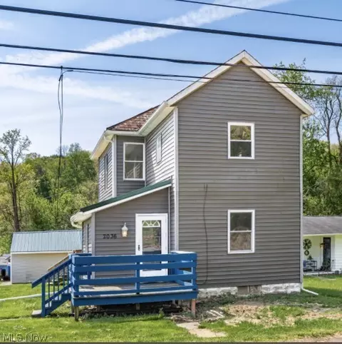 2036 Ridge Ave, Zanesville, OH 43701