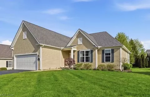 8155 Knolls Way, Chagrin Falls, OH 44023