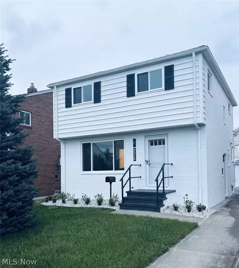 3326 Marioncliff Dr, Parma, OH 44134