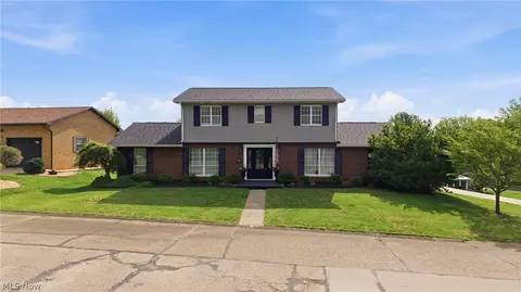 39 Oak Cir, Parkersburg, WV 26101
