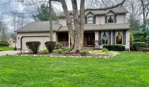 4227 Bunker Ln, Stow, OH 44224