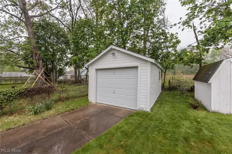 983 Dan St, Akron, OH 44310 photo 45