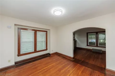 983 Dan St, Akron, OH 44310 photo 14