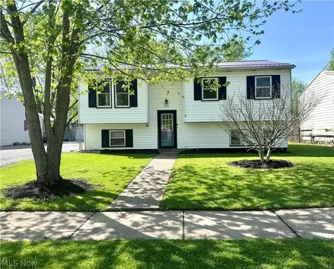9774 Blanton Dr, Windham, OH 44288
