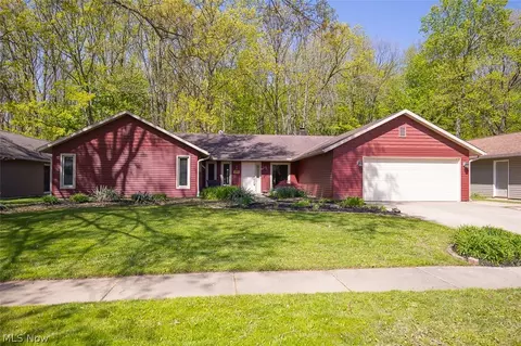 522 Merrimak Dr, Berea, OH 44017