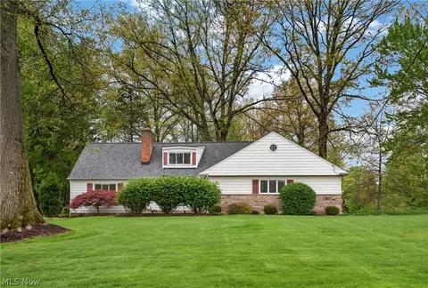2426 Lander Rd, Pepper Pike, OH 44124