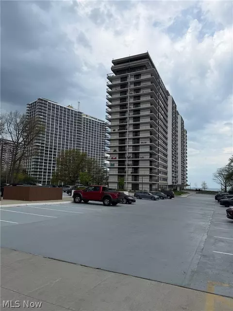 12550 Lake Ave #1705, Lakewood, OH 44107