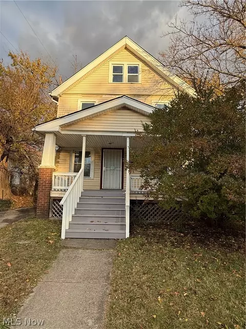 841 E 130 St, Cleveland, OH 44108