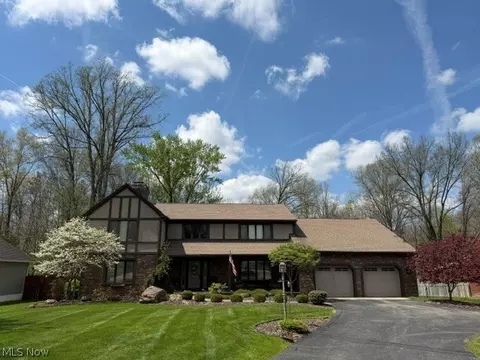 6640 Mill Creek Blvd, Youngstown, OH 44512