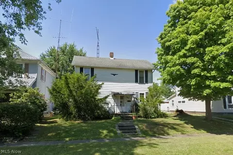266 W Maryland Ave, Sebring, OH 44672