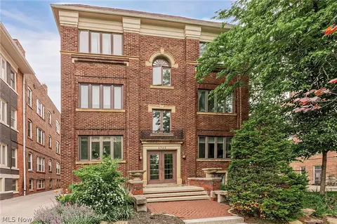 2725 Hampshire Rd #1, Cleveland Heights, OH 44106