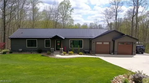 2630 Constance Dr, Millersburg, OH 44654