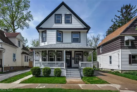 1548 Olivewood Ave, Lakewood, OH 44107