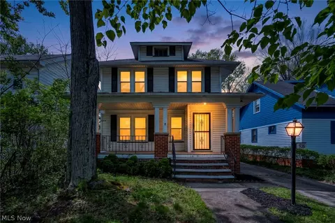 936 Selwyn Rd, Cleveland Heights, OH 44112