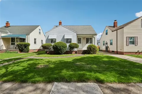 8804 Behrwald Ave, Brooklyn, OH 44144