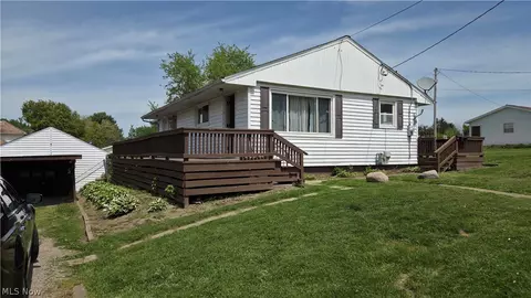 1135 Federal Ave, Zanesville, OH 43701