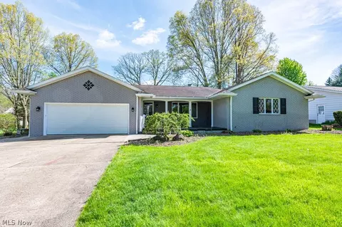 5841 Sharon Dr, Boardman, OH 44512