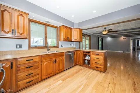 5841 Sharon Dr, Boardman, OH 44512 photo 9