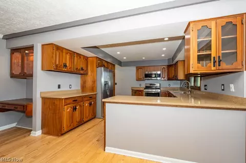 5841 Sharon Dr, Boardman, OH 44512 photo 7