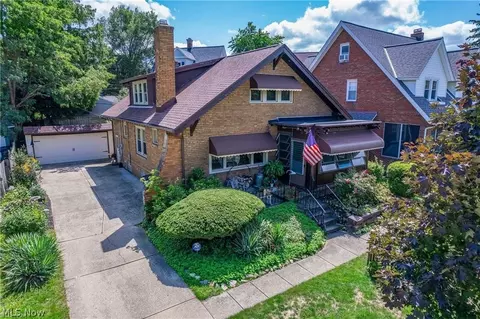 2151 Overbrook Ave, Lakewood, OH 44107