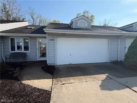 4648 Oak Point Rd, Lorain, OH 44053