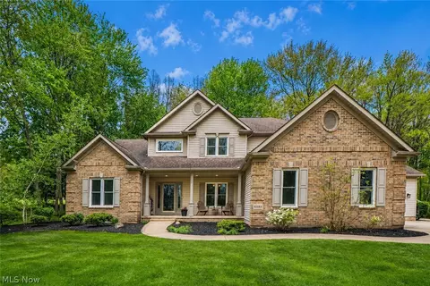 6385 Sylvian St NW, North Canton, OH 44720