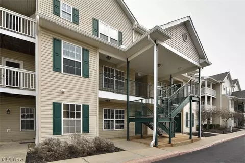 29828 Center Ridge Dr #217, Westlake, OH 44145