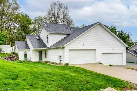 600 Hilltop Ter, Tallmadge, OH 44278