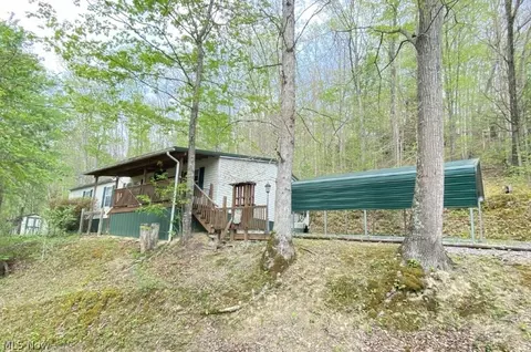 14766 Elk River Rd, Duck, WV 25063