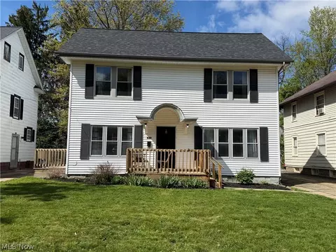 955 Amelia Ave, Akron, OH 44302