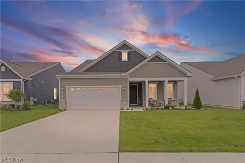 23628 St Andrews Dr, Columbia Station, OH 44028