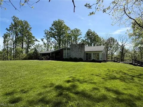 Exterior - 183 Varner Rd, Walker, WV 26180 photo 8 of 9