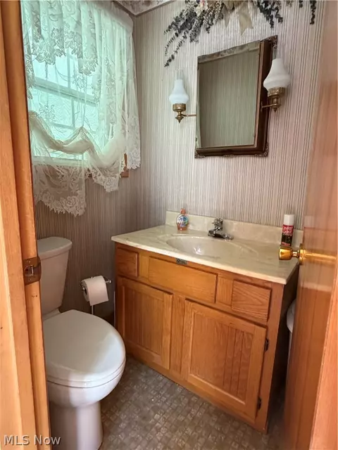 183 Varner Rd, Walker, WV 26180 photo 21
