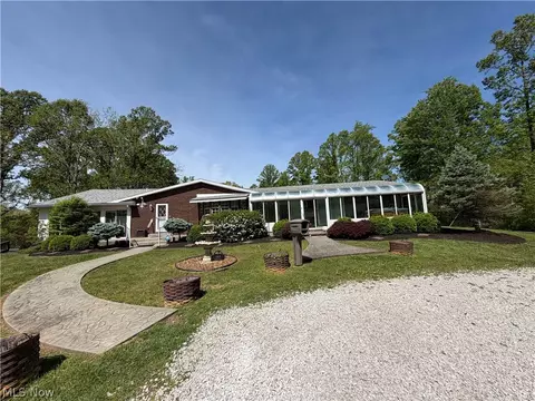 183 Varner Rd, Walker, WV 26180 photo 2
