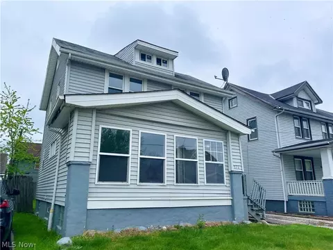 976 Rondel Rd, Cleveland, OH 44110